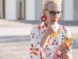Look casual per donne over 60 anni