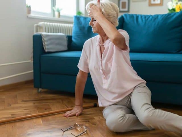 Come prevenire le cadute negli over 60